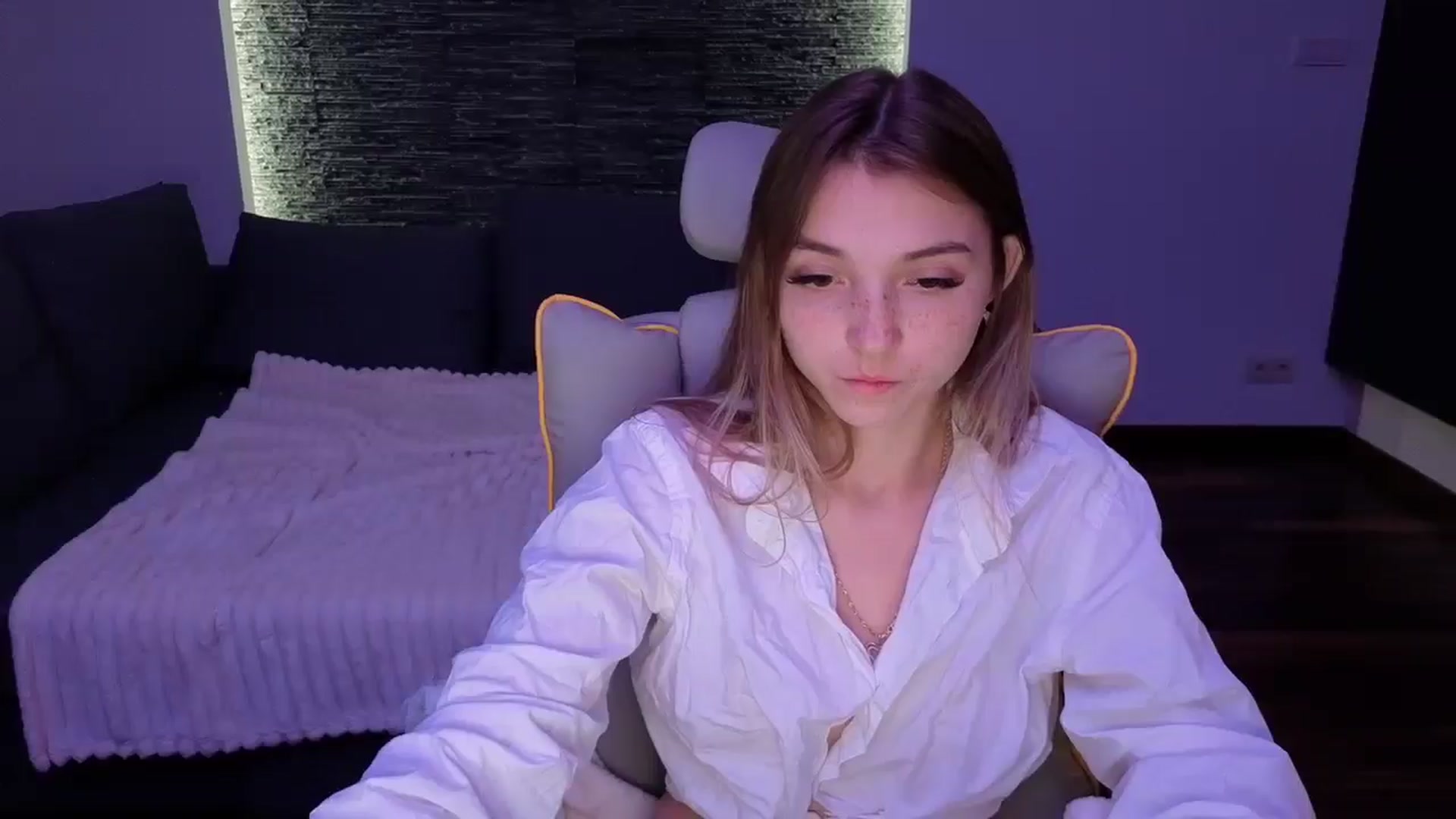 Gallery image thumbnail from Daisyy's myfreecams stream on, 09/21/2025, 20:12 image 8 of 20