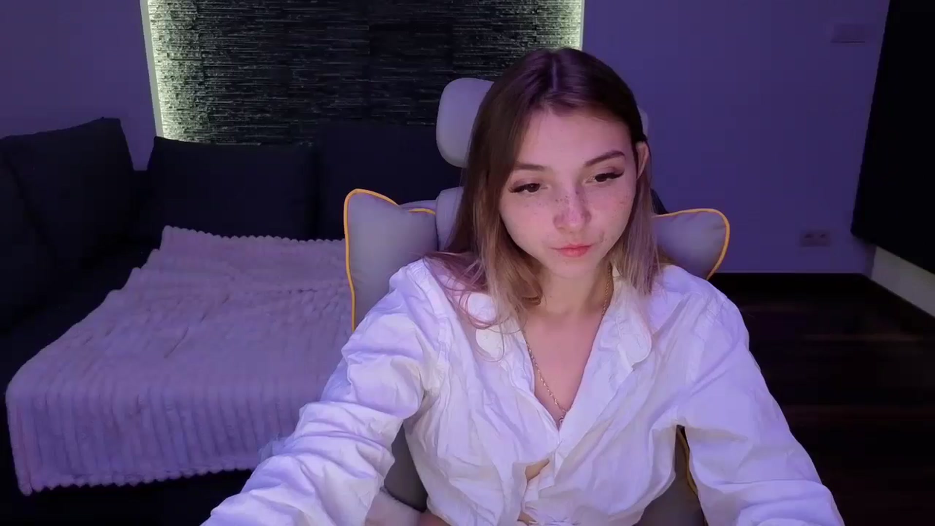 Gallery image thumbnail from Daisyy's myfreecams stream on, 09/21/2025, 20:12 image 7 of 20