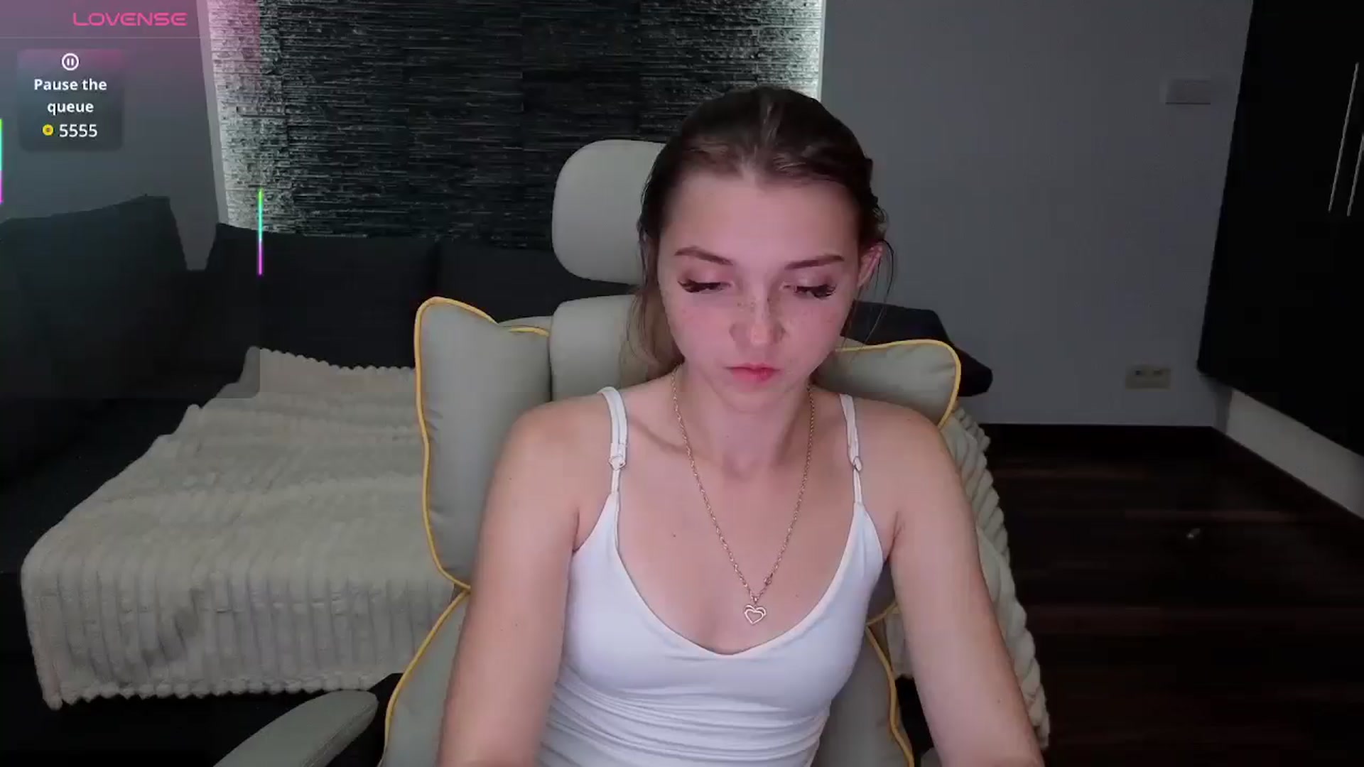 Gallery image thumbnail from Daisyy's myfreecams stream on, 09/22/2025, 21:28 image 19 of 20