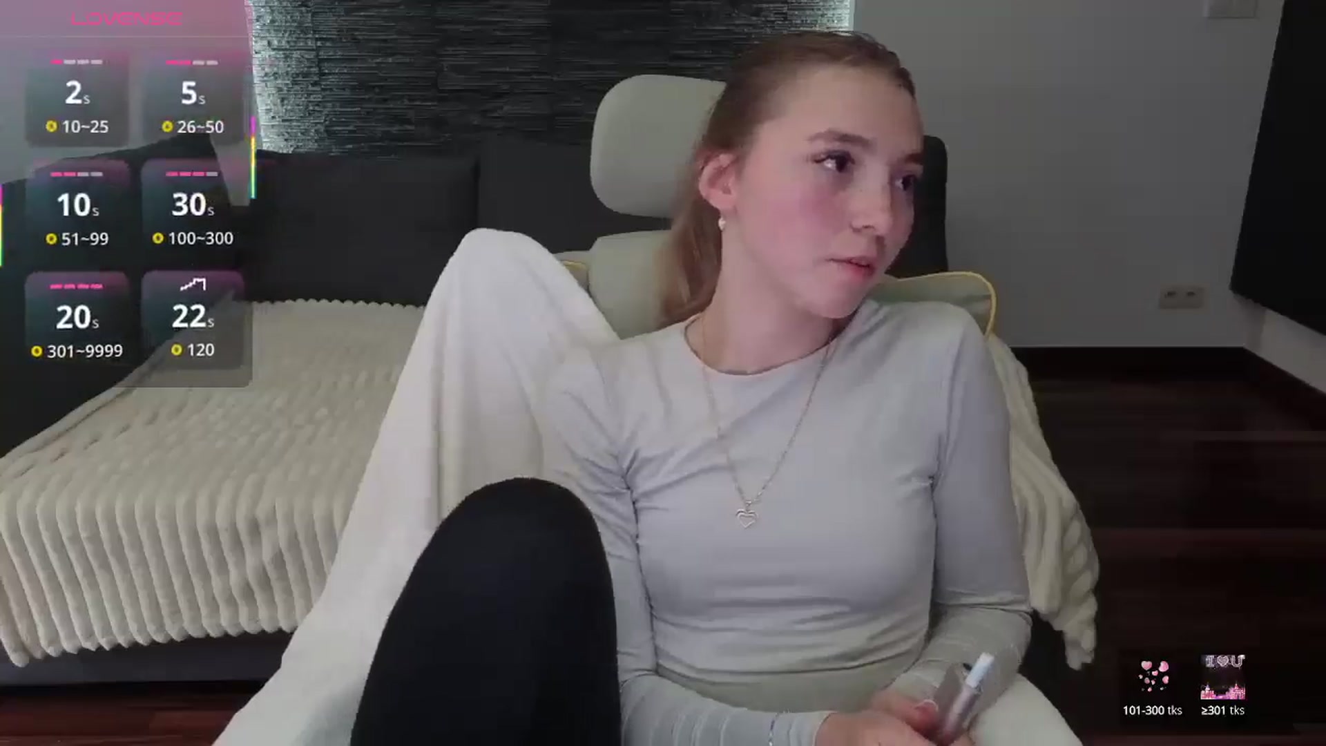 Gallery image thumbnail from Daisyy's myfreecams stream on, 09/26/2025, 13:22 image 5 of 20