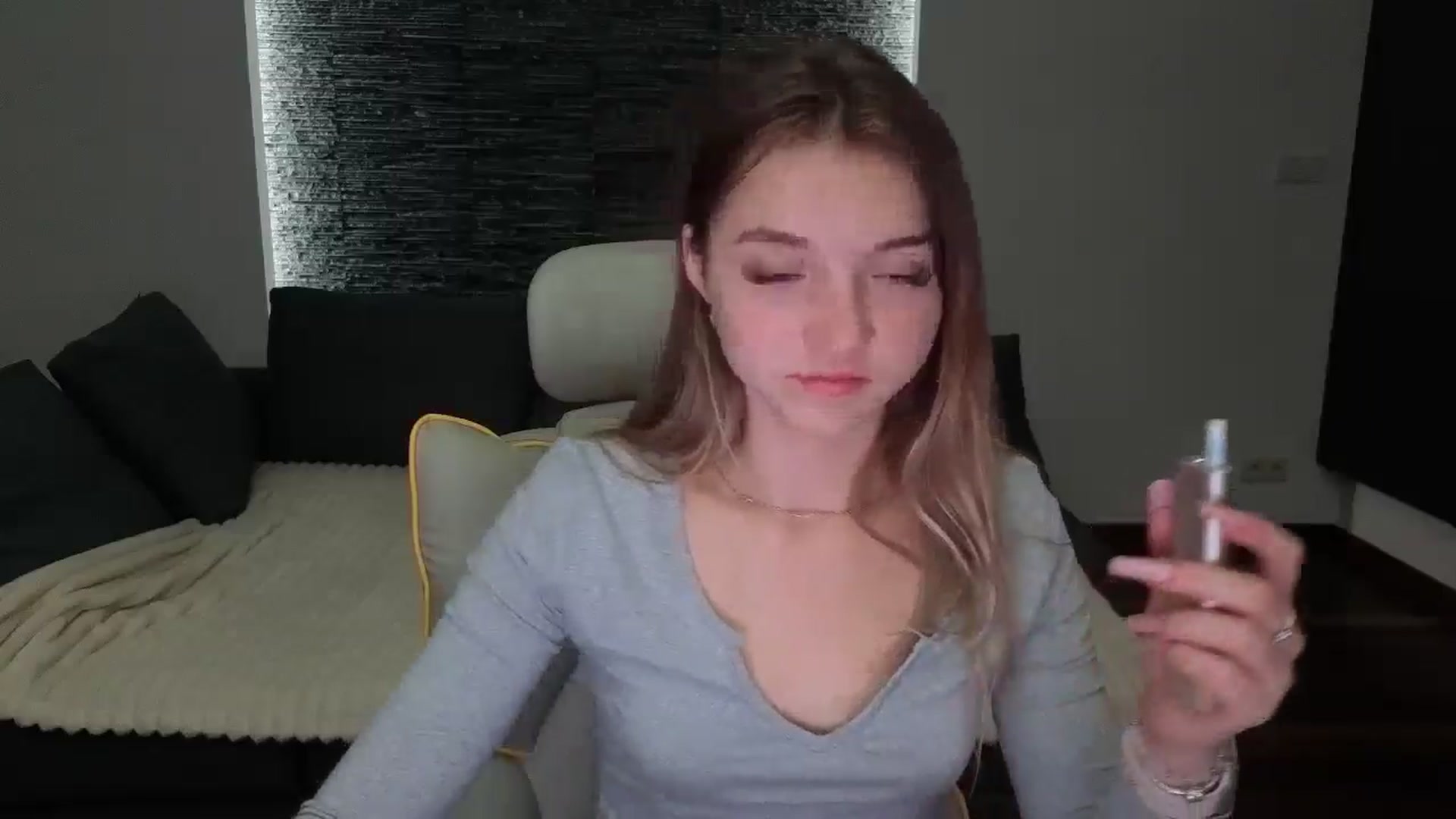 Gallery image thumbnail from Daisyy's myfreecams stream on, 09/28/2025, 21:04 image 4 of 20