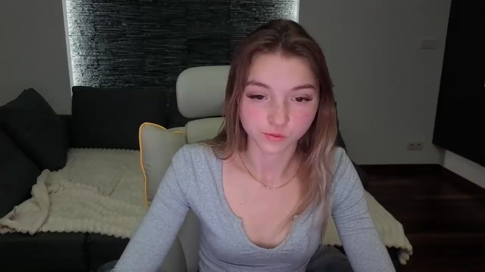 Gallery image thumbnail from Daisyy's myfreecams stream on, 09/28/2025, 21:39 image 3 of 20