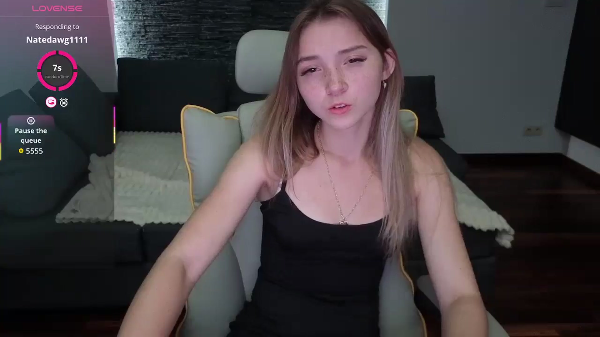 Gallery image thumbnail from Daisyy's myfreecams stream on, 09/29/2025, 17:40 image 5 of 20