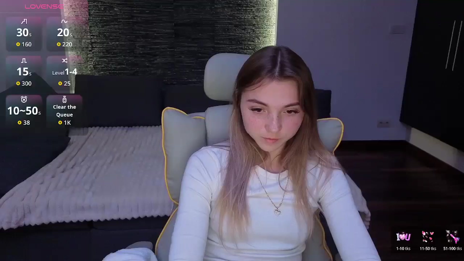 Gallery image thumbnail from Daisyy's myfreecams stream on, 10/02/2025, 16:53 image 7 of 20