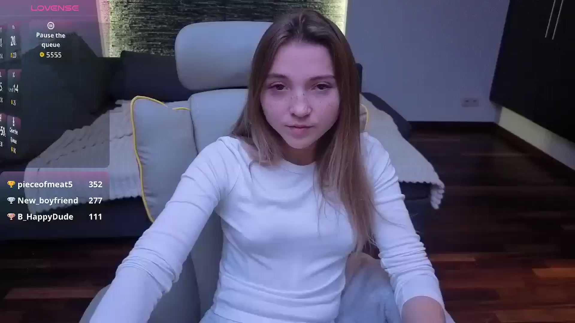 Gallery image thumbnail from Daisyy's myfreecams stream on, 10/03/2025, 21:08 image 4 of 20