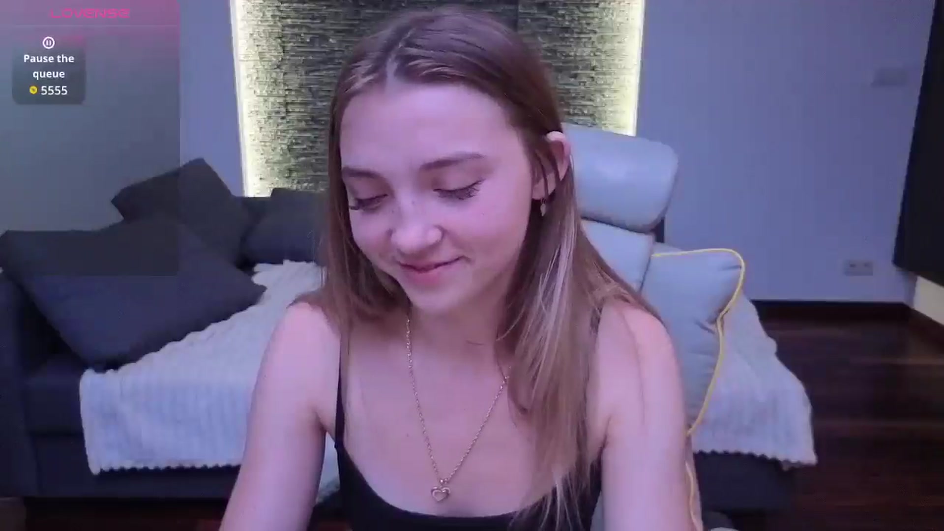 Gallery image thumbnail from Daisyy's myfreecams stream on, 10/04/2025, 02:15 image 12 of 20