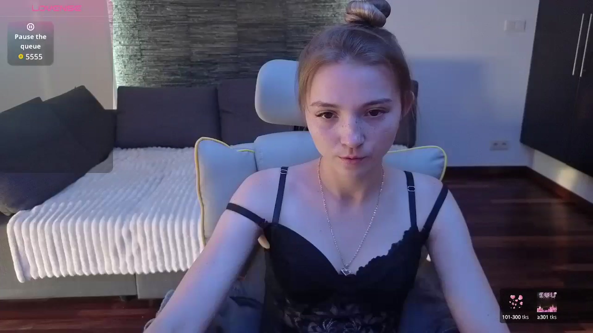 Gallery image thumbnail from Daisyy's myfreecams stream on, 10/04/2025, 15:31 image 3 of 20