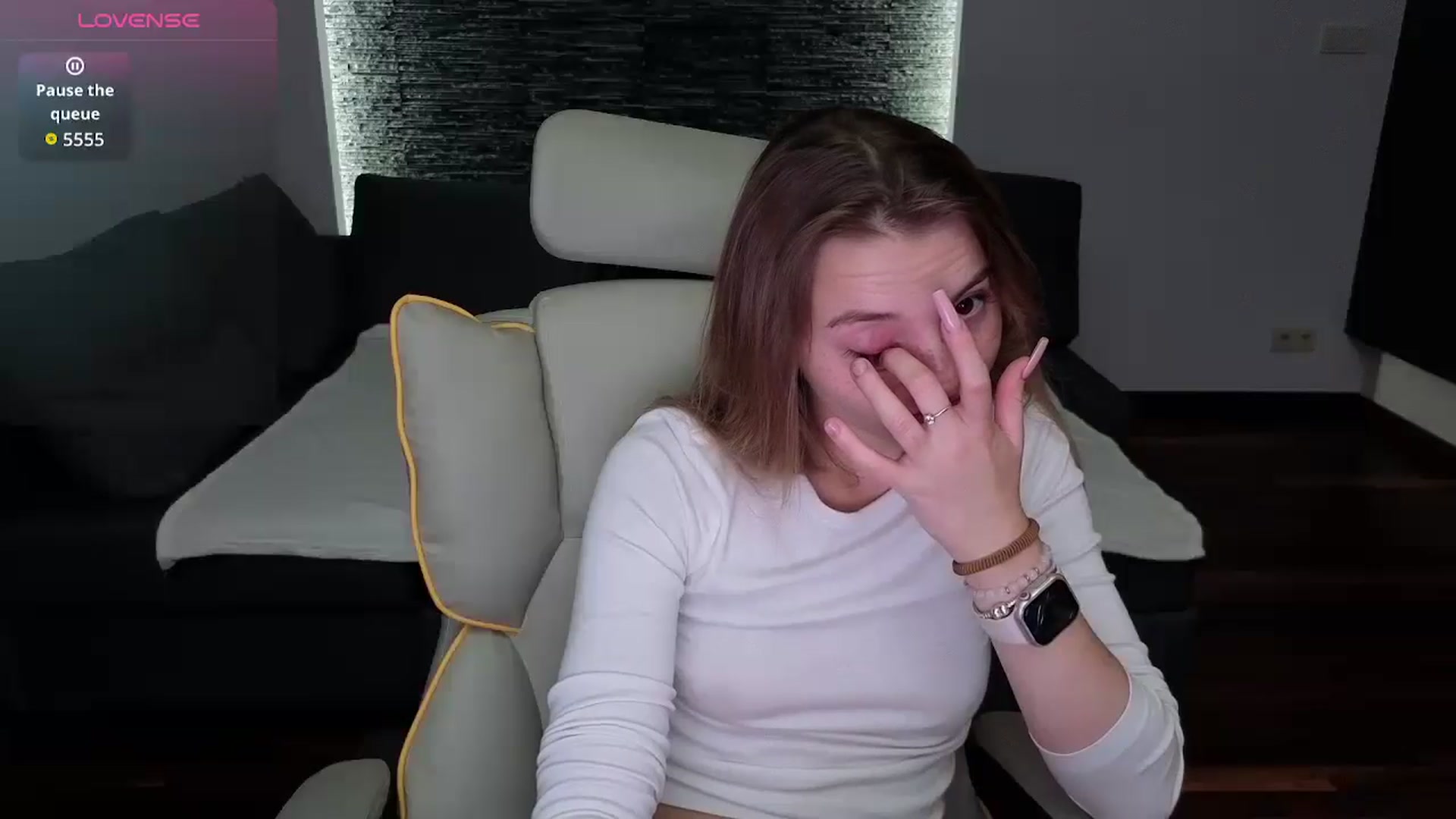 Gallery image thumbnail from Daisyy's myfreecams stream on, 10/05/2025, 17:00 image 12 of 20