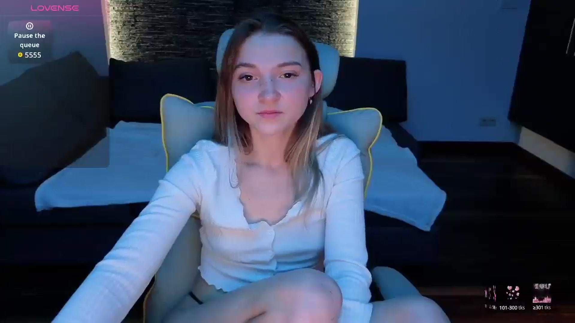 Gallery image thumbnail from Daisyy's myfreecams stream on, 10/08/2025, 21:37 image 3 of 20