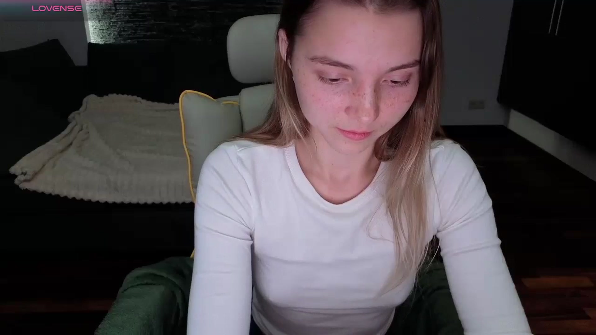 Gallery image thumbnail from Daisyy's myfreecams stream on, 10/12/2025, 22:15 image 19 of 20