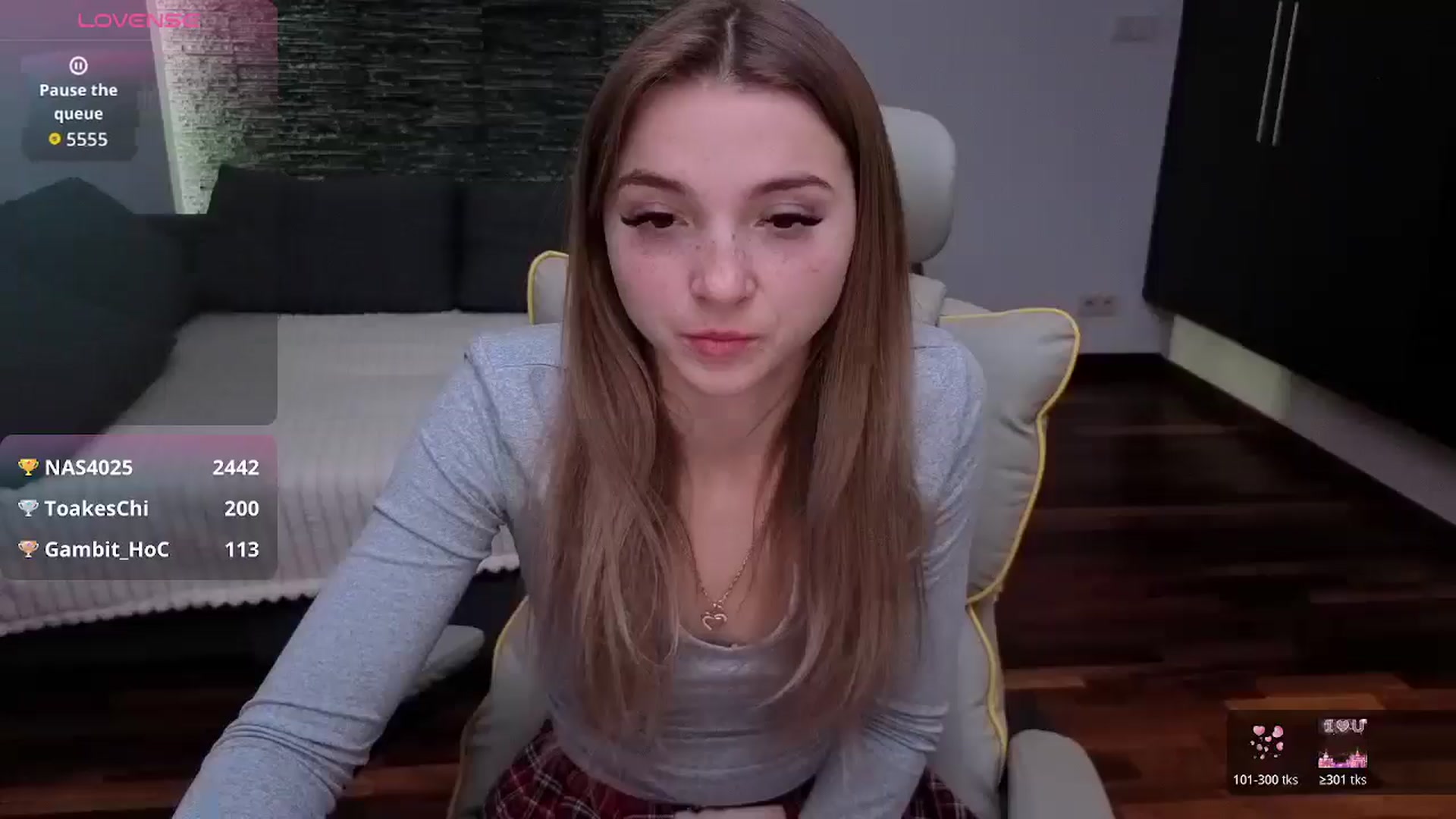 Gallery image thumbnail from Daisyy's myfreecams stream on, 10/31/2025, 19:08 image 9 of 20