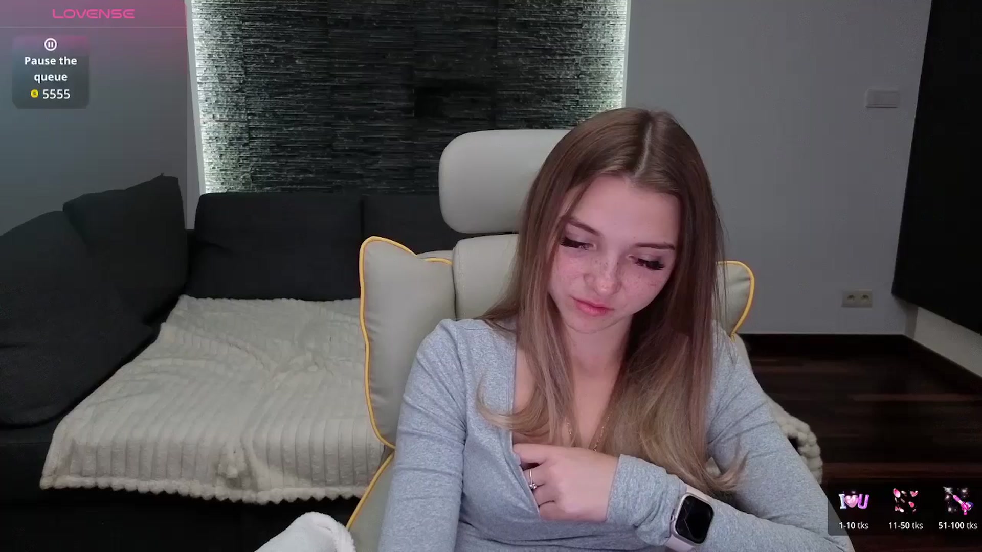Gallery image thumbnail from Daisyy's myfreecams stream on, 11/08/2025, 15:27 image 17 of 20