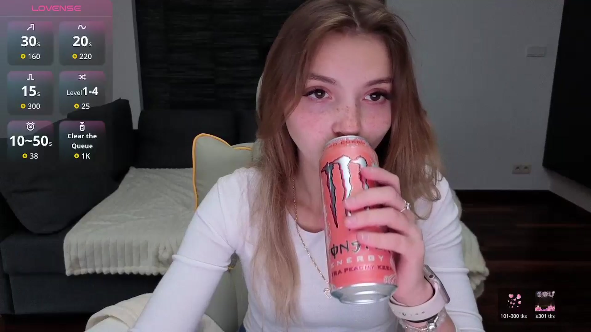 Gallery image thumbnail from Daisyy's myfreecams stream on, 11/09/2025, 13:54 image 3 of 20
