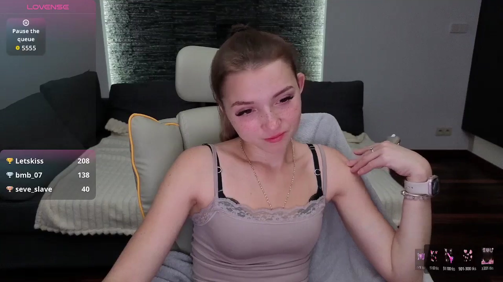 Gallery image thumbnail from Daisyy's myfreecams stream on, 11/10/2025, 16:12 image 4 of 20
