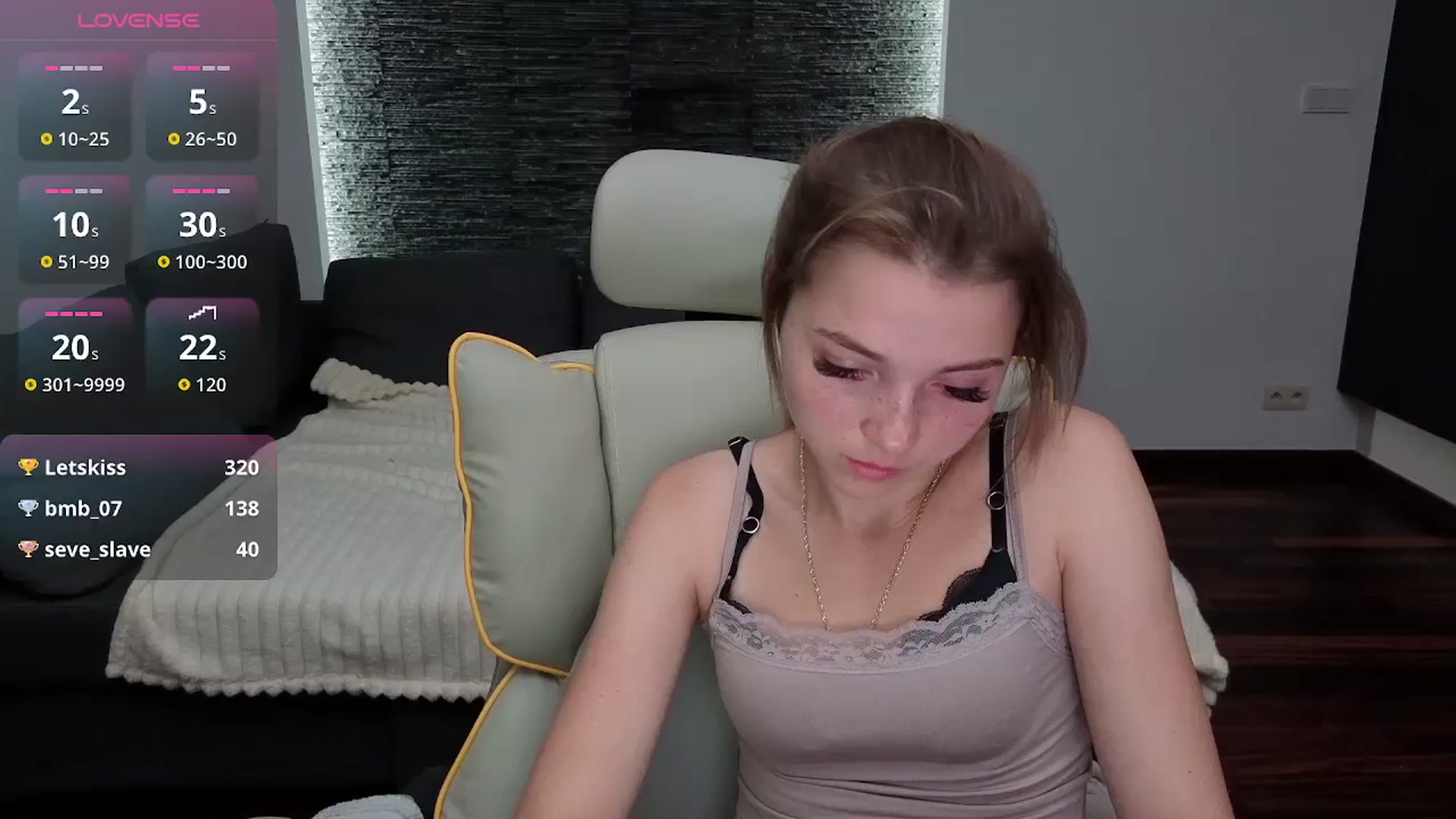 Gallery image thumbnail from Daisyy's myfreecams stream on, 11/10/2025, 17:09 image 8 of 20