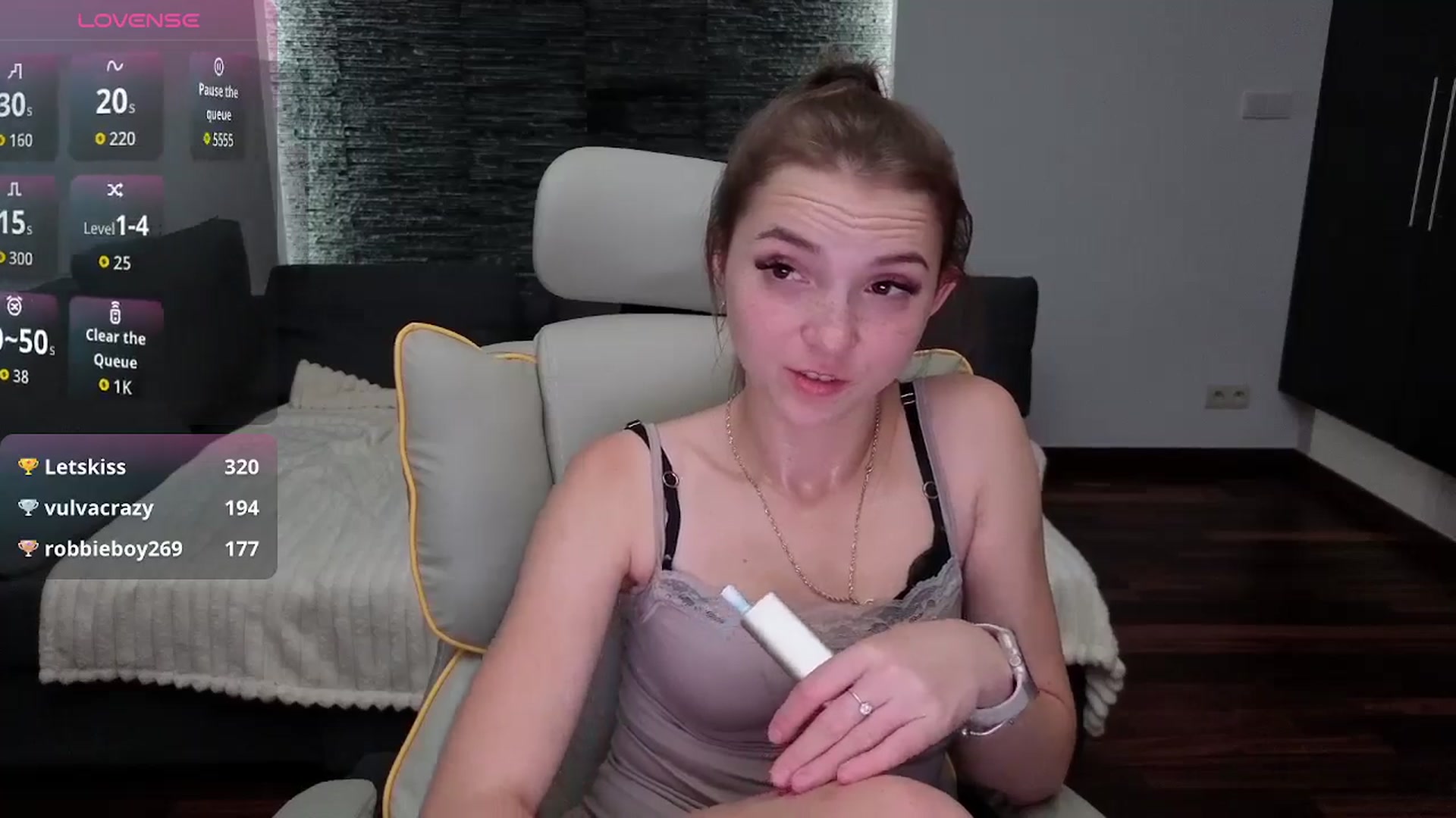 Gallery image thumbnail from Daisyy's myfreecams stream on, 11/10/2025, 20:21 image 14 of 20