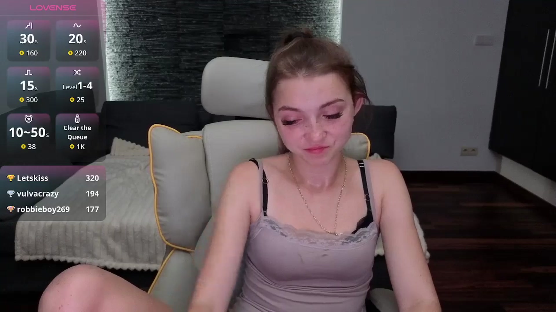 Gallery image thumbnail from Daisyy's myfreecams stream on, 11/10/2025, 20:21 image 16 of 20