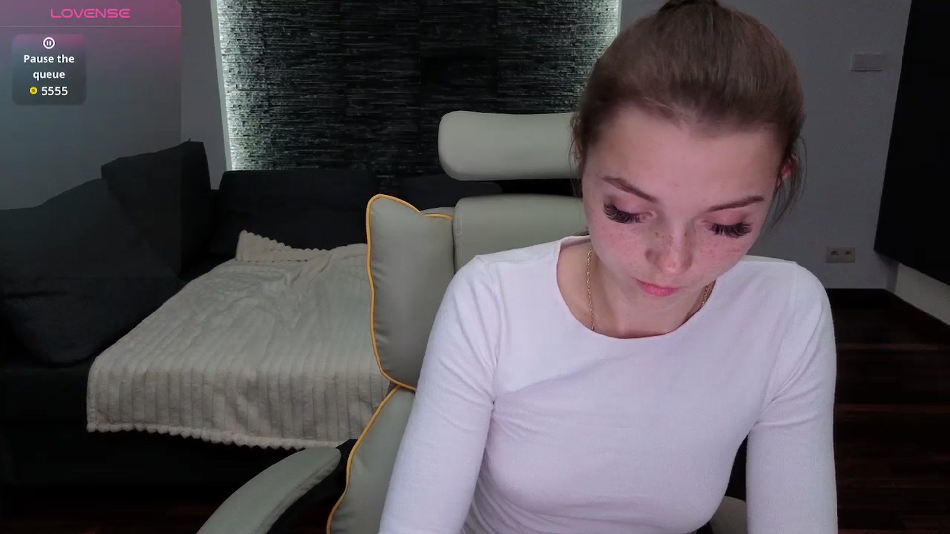 Gallery image thumbnail from Daisyy's myfreecams stream on, 11/10/2025, 23:42 image 6 of 20