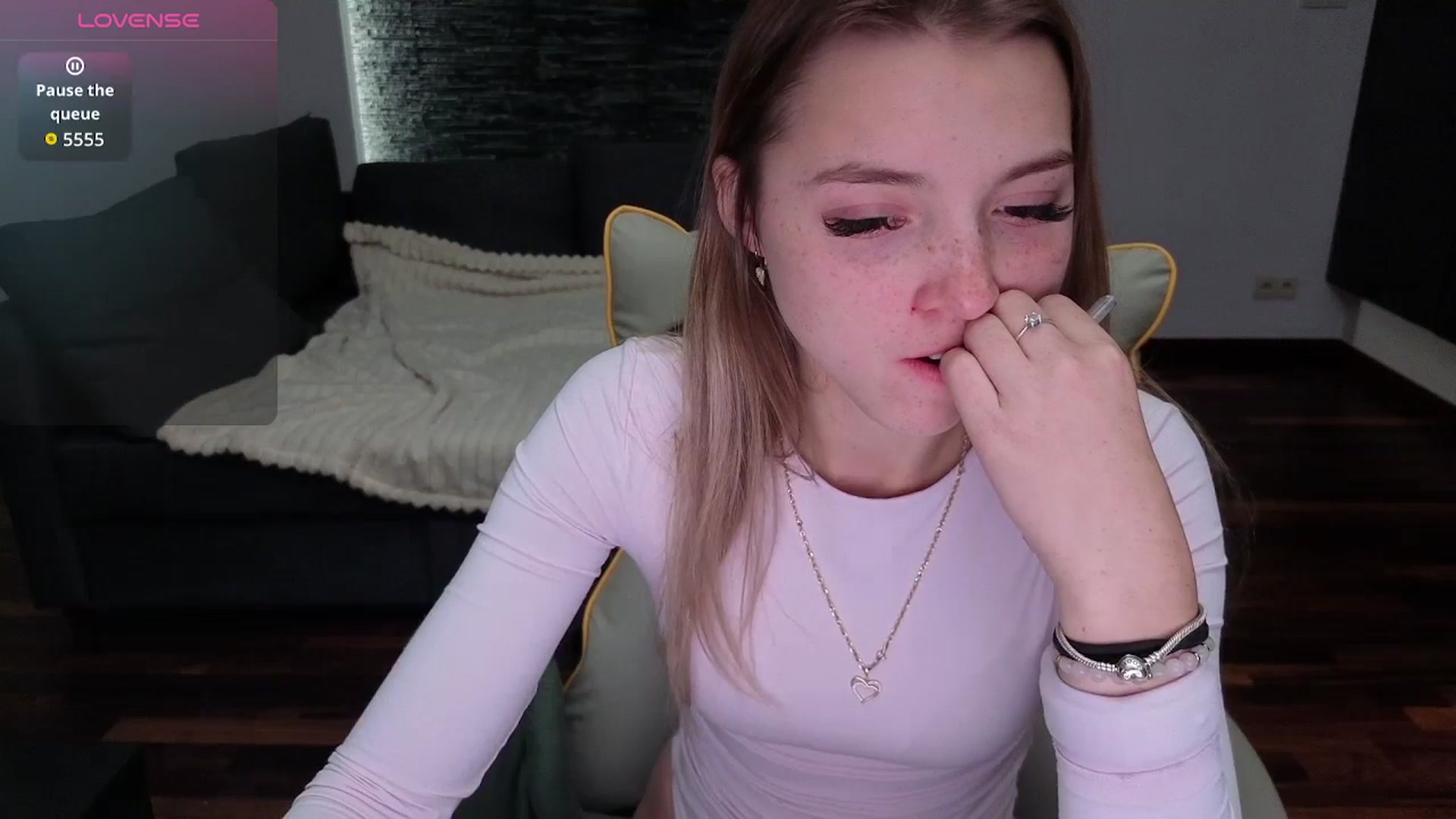 Gallery image thumbnail from Daisyy's myfreecams stream on, 11/13/2025, 17:17 image 20 of 20