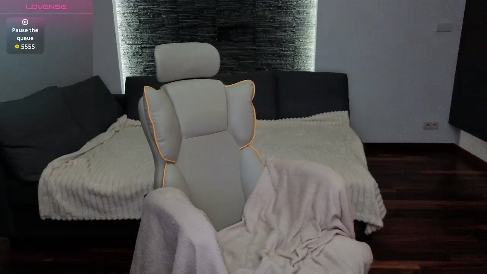 Gallery image thumbnail from Daisyy's myfreecams stream on, 11/22/2025, 24:53 image 18 of 20