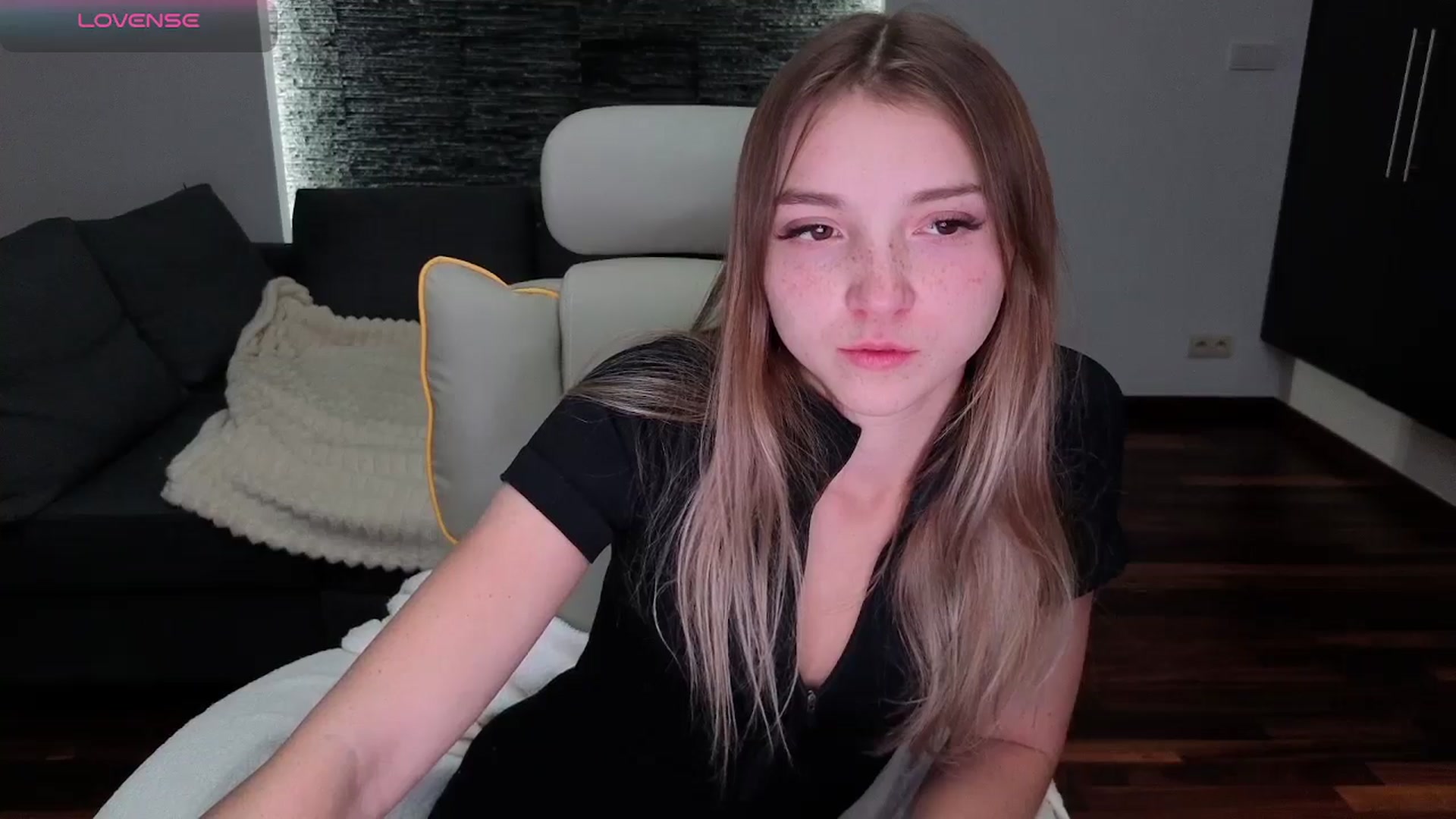 Gallery image thumbnail from Daisyy's myfreecams stream on, 11/23/2025, 18:57 image 12 of 20
