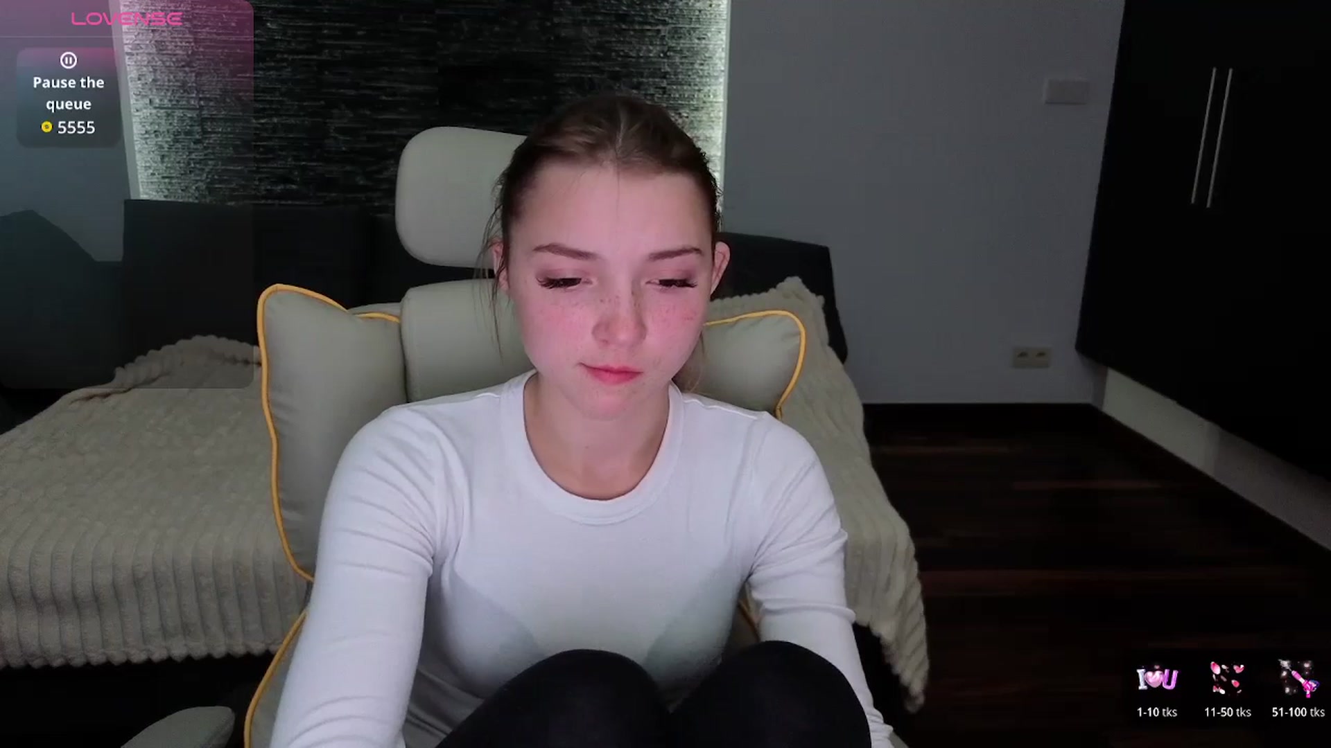 Gallery image thumbnail from Daisyy's myfreecams stream on, 11/24/2025, 15:27 image 11 of 20