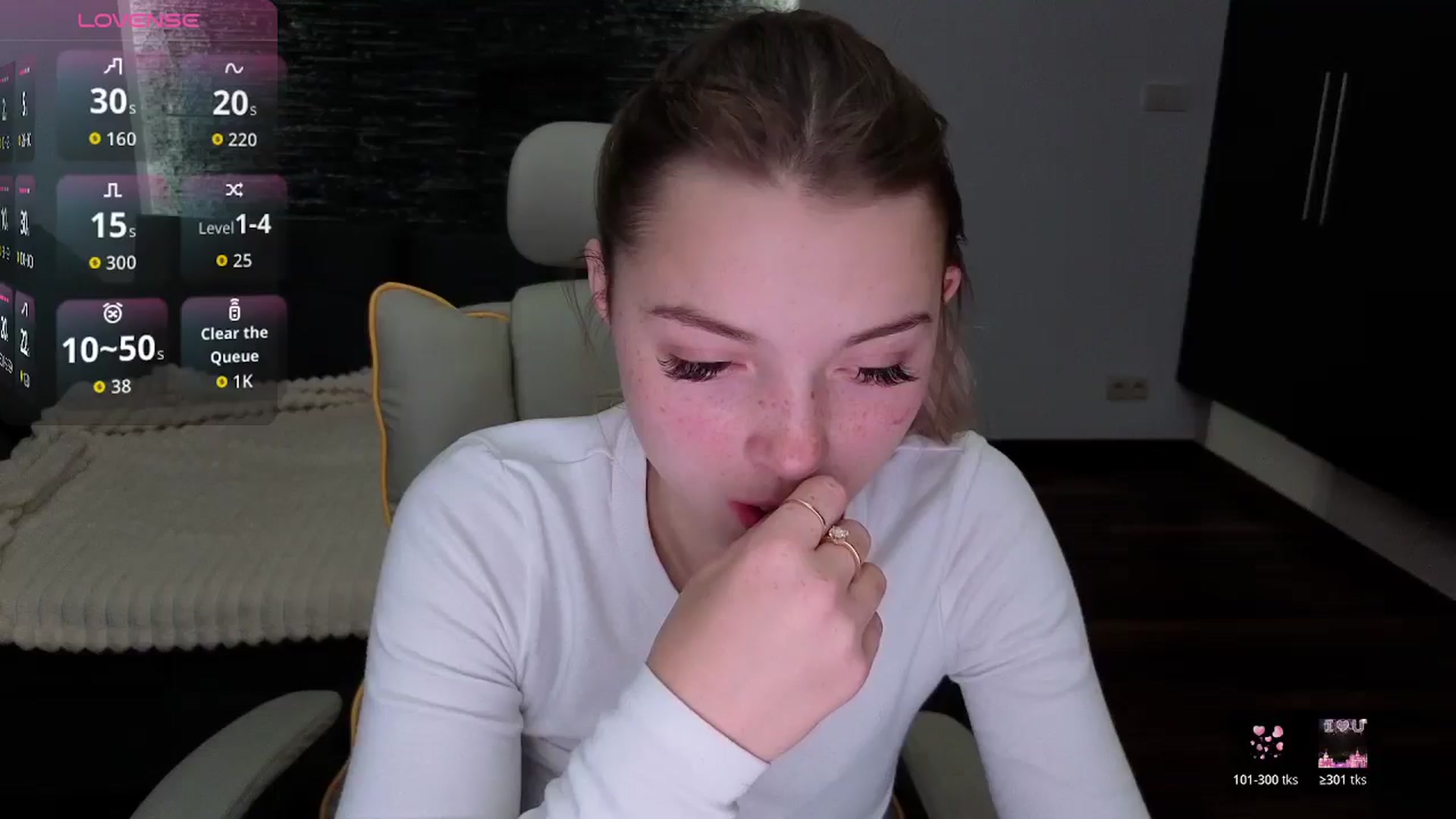 Gallery image thumbnail from Daisyy's myfreecams stream on, 11/24/2025, 17:54 image 1 of 20