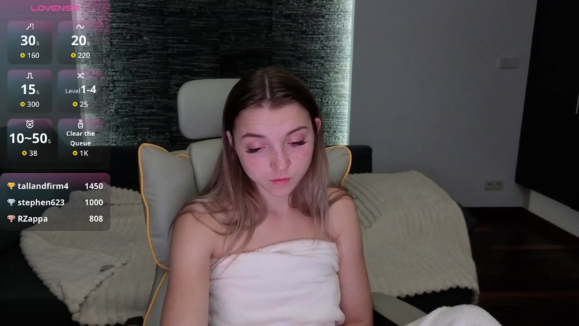 Gallery image thumbnail from Daisyy's myfreecams stream on, 11/26/2025, 24:25 image 3 of 20