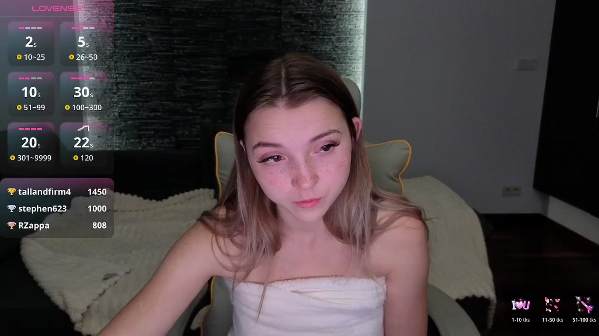 Gallery image thumbnail from Daisyy's myfreecams stream on, 11/26/2025, 24:25 image 2 of 20