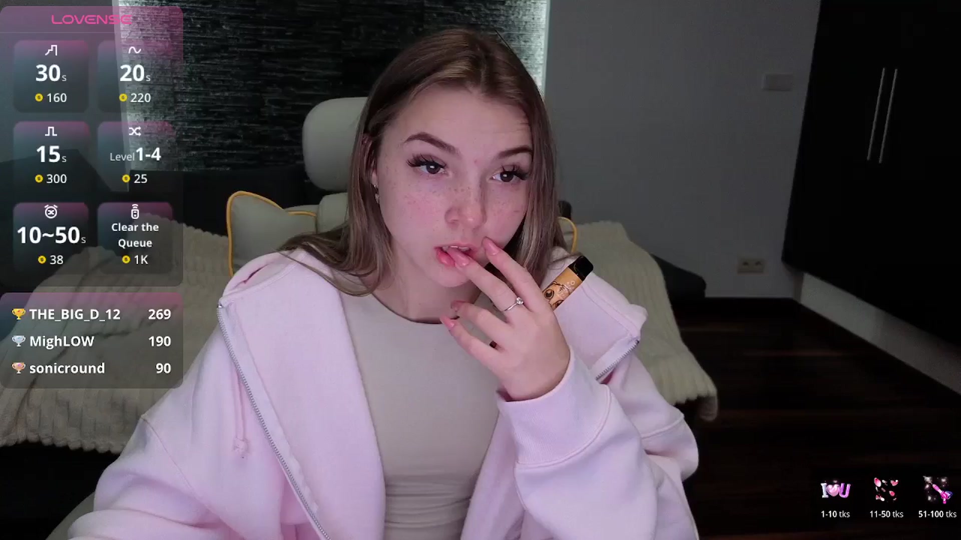 Gallery image thumbnail from Daisyy's myfreecams stream on, 12/01/2025, 20:43 image 1 of 20