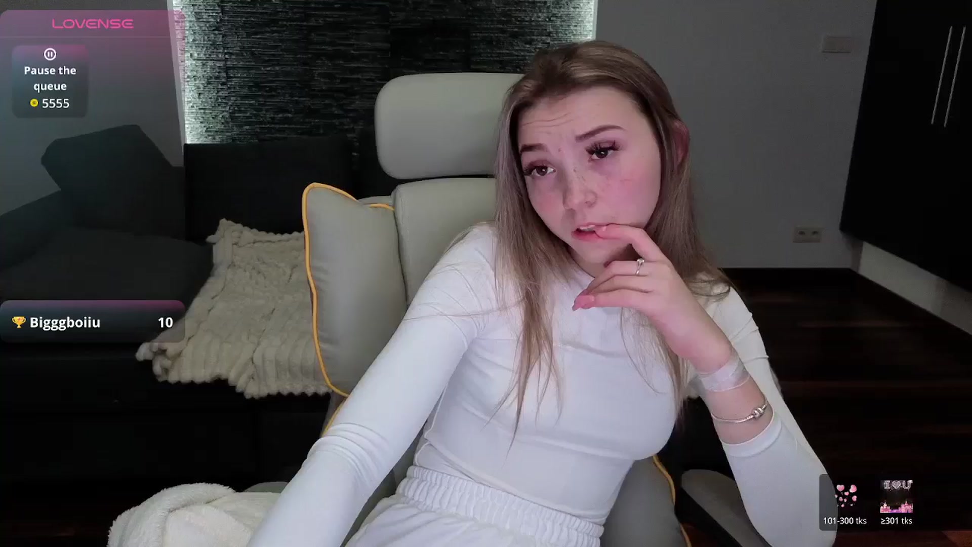 Gallery image thumbnail from Daisyy's myfreecams stream on, 12/02/2025, 18:13 image 12 of 20