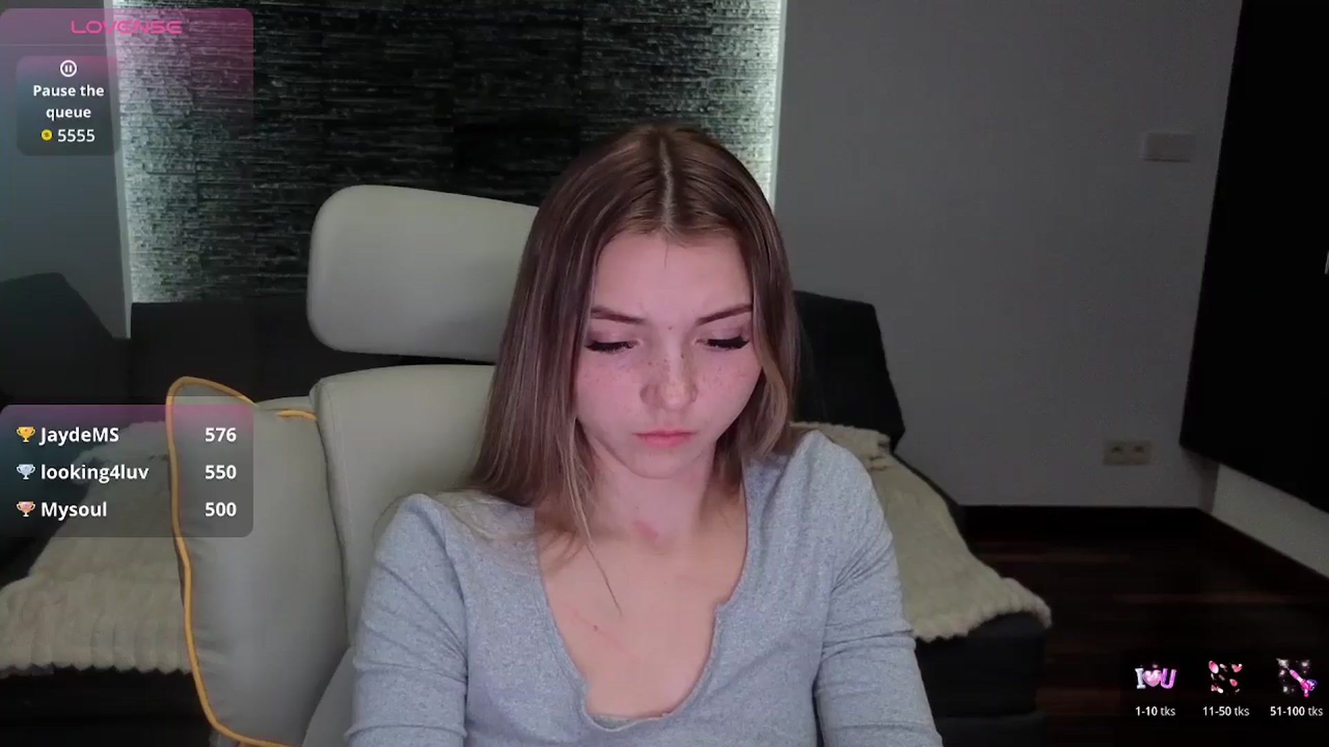 Gallery image thumbnail from Daisyy's myfreecams stream on, 12/03/2025, 22:46 image 15 of 20