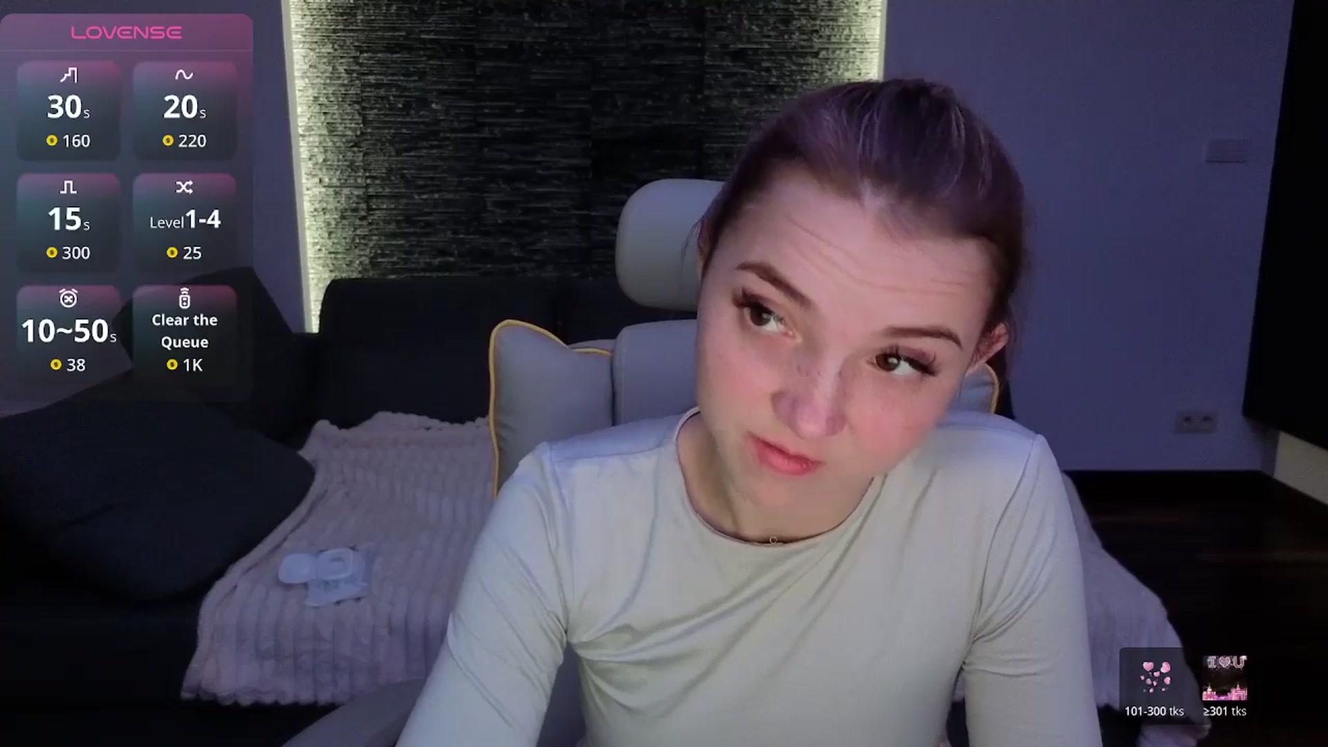 Gallery image thumbnail from Daisyy's myfreecams stream on, 12/09/2025, 24:00 image 3 of 20