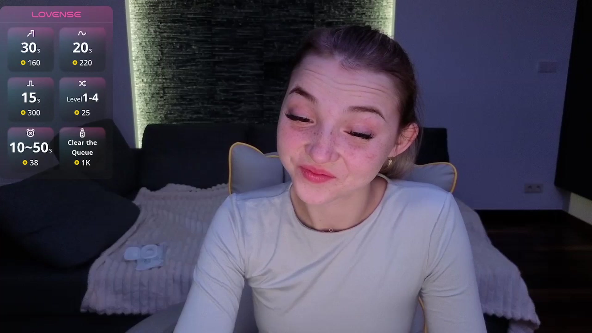 Gallery image thumbnail from Daisyy's myfreecams stream on, 12/09/2025, 24:00 image 4 of 20