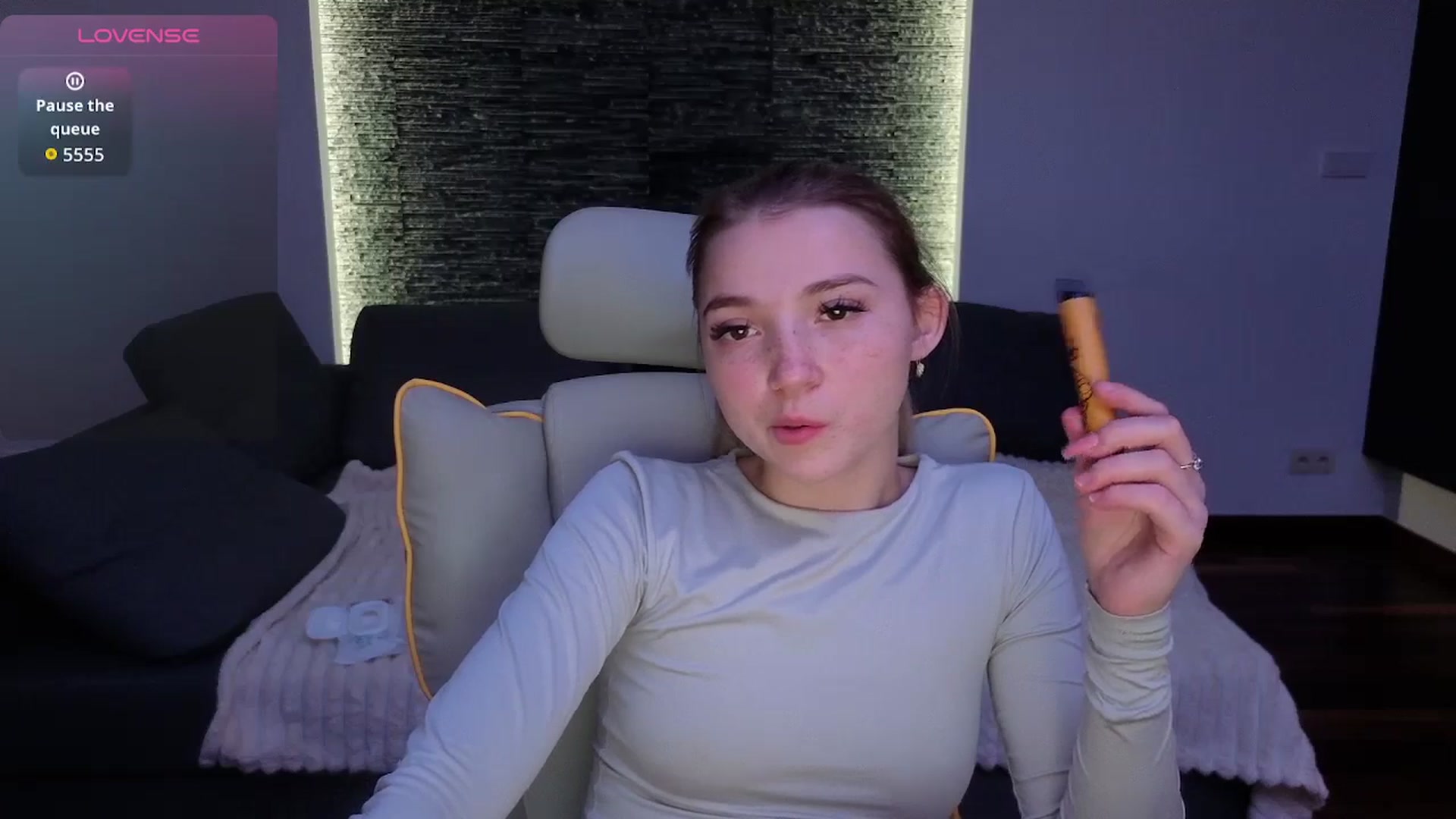 Gallery image thumbnail from Daisyy's myfreecams stream on, 12/09/2025, 24:00 image 14 of 20