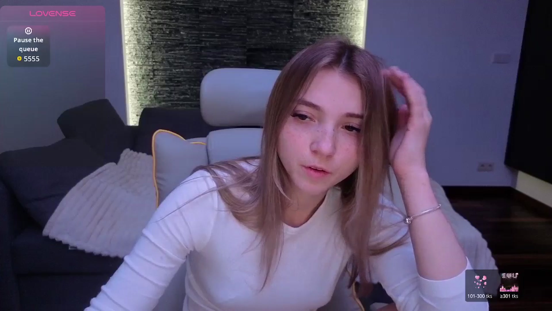 Gallery image thumbnail from Daisyy's myfreecams stream on, 12/11/2025, 16:32 image 6 of 20