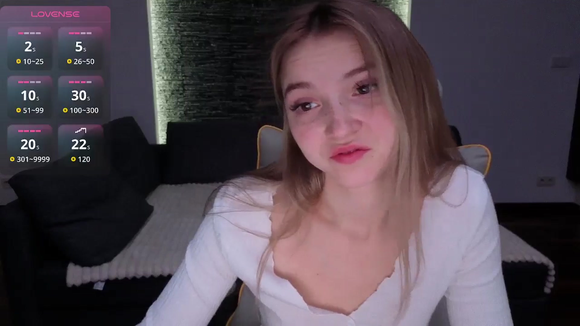 Gallery image thumbnail from Daisyy's myfreecams stream on, 12/24/2025, 19:09 image 2 of 20