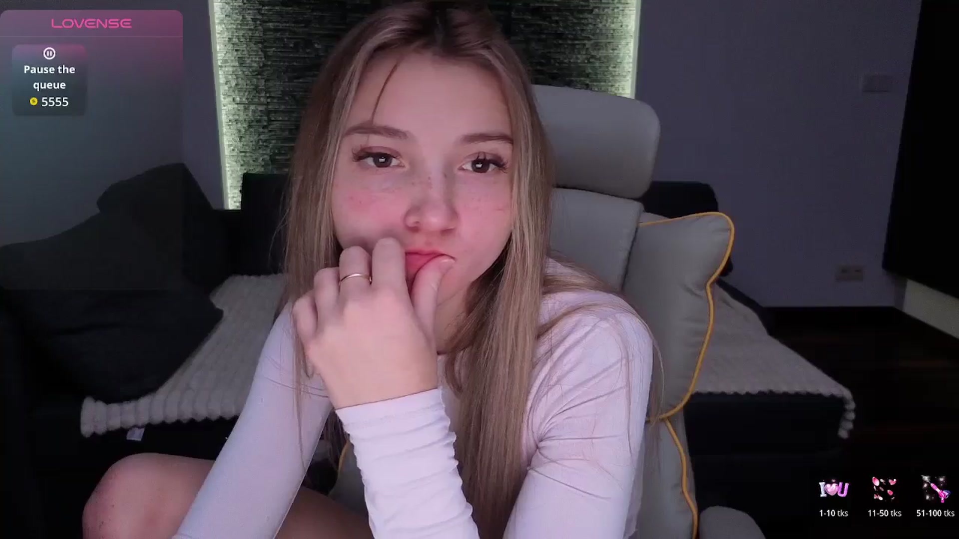 Gallery image thumbnail from Daisyy's myfreecams stream on, 12/24/2025, 21:01 image 19 of 20