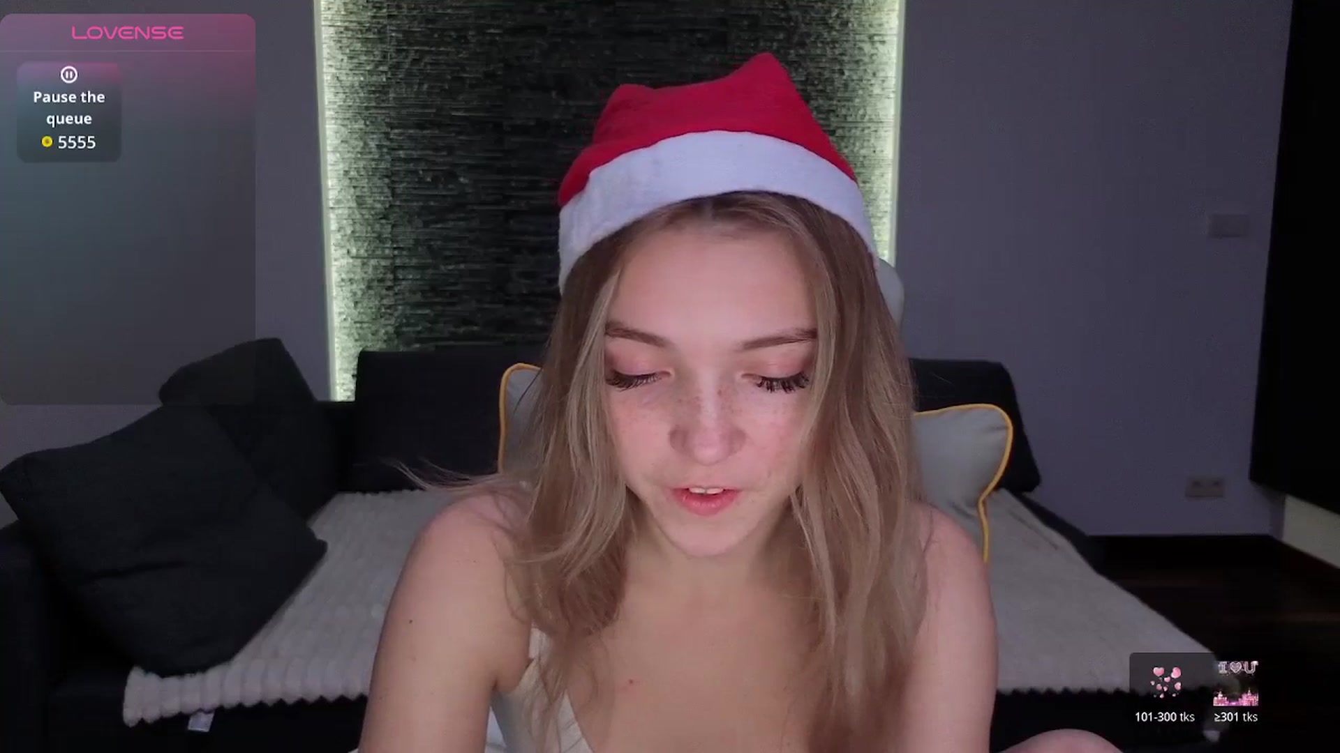 Gallery image thumbnail from Daisyy's myfreecams stream on, 12/25/2025, 13:54 image 4 of 20