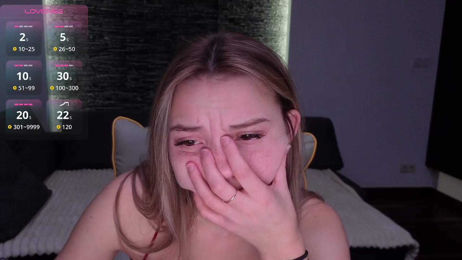Gallery image thumbnail from Daisyy's myfreecams stream on, 12/25/2025, 20:33 image 3 of 20