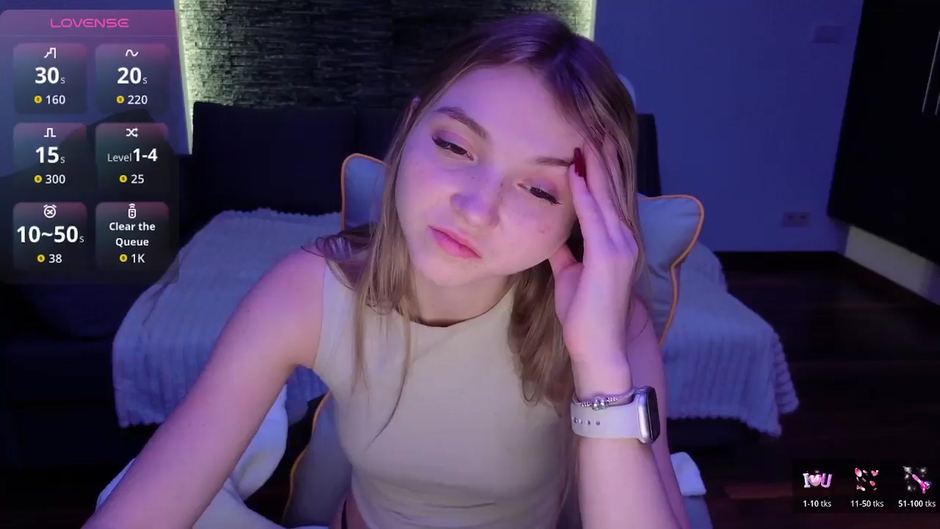 Gallery image thumbnail from Daisyy's myfreecams stream on, 12/27/2025, 17:27 image 7 of 20