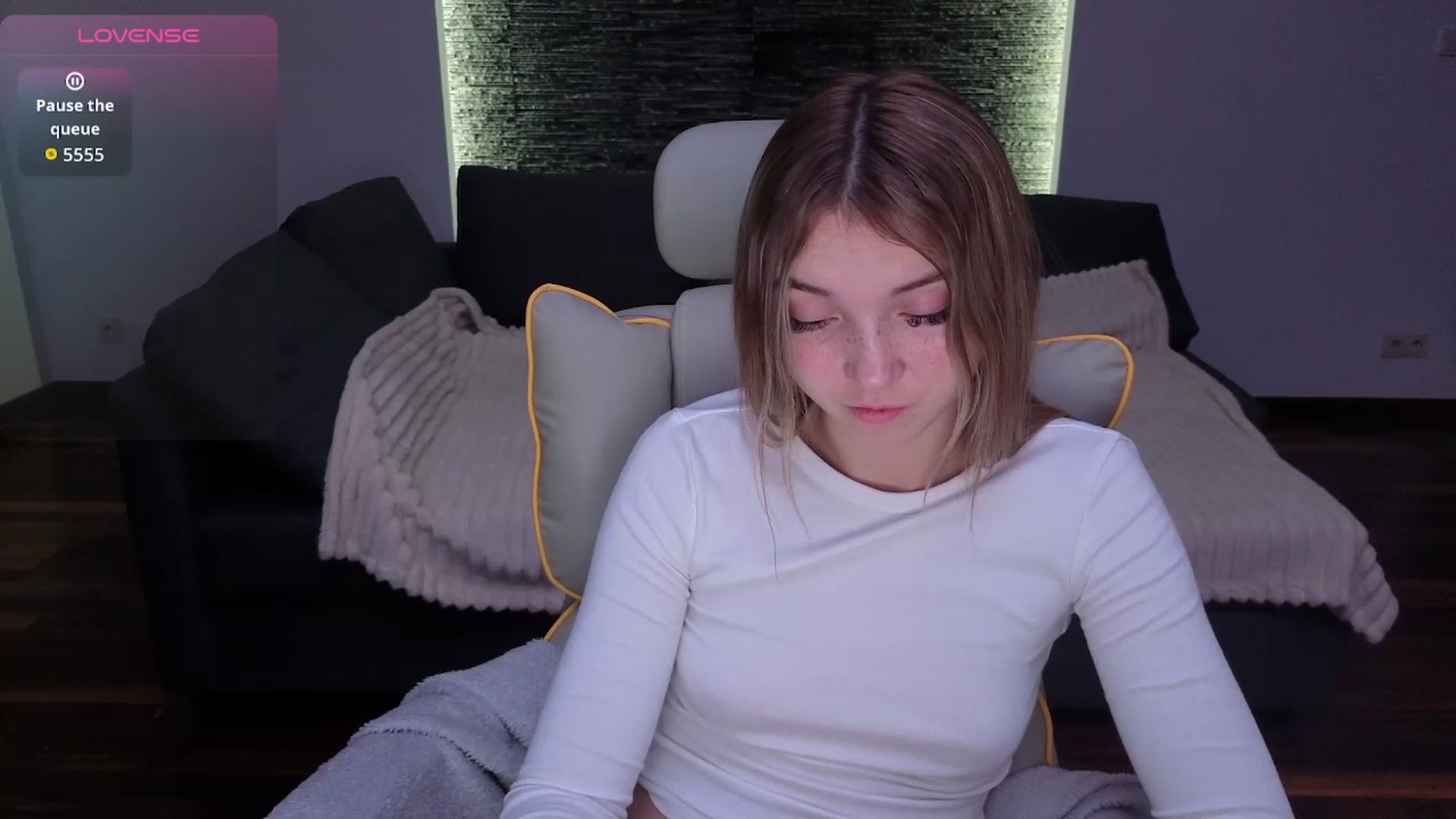 Gallery image thumbnail from Daisyy's myfreecams stream on, 12/28/2025, 04:09 image 11 of 20