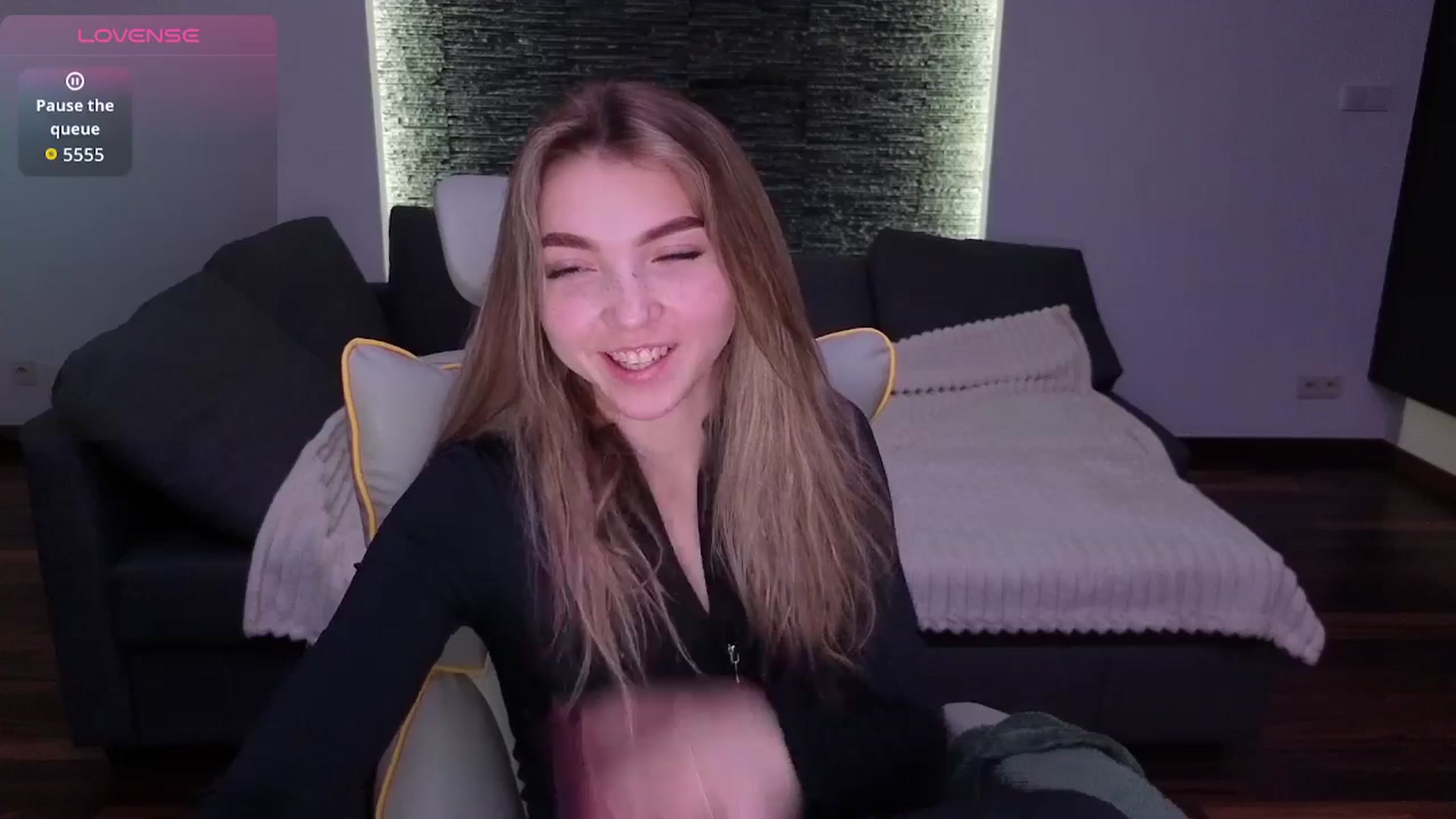 Gallery image thumbnail from Daisyy's myfreecams stream on, 12/28/2025, 14:39 image 15 of 20