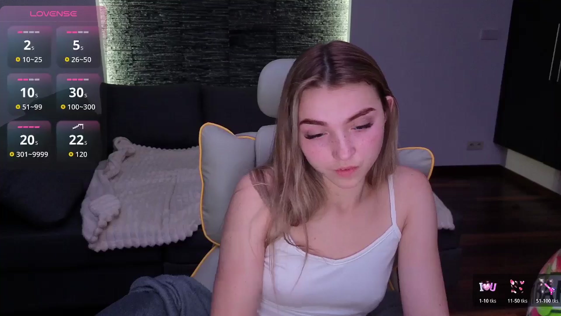 Gallery image thumbnail from Daisyy's myfreecams stream on, 12/29/2025, 01:49 image 16 of 20