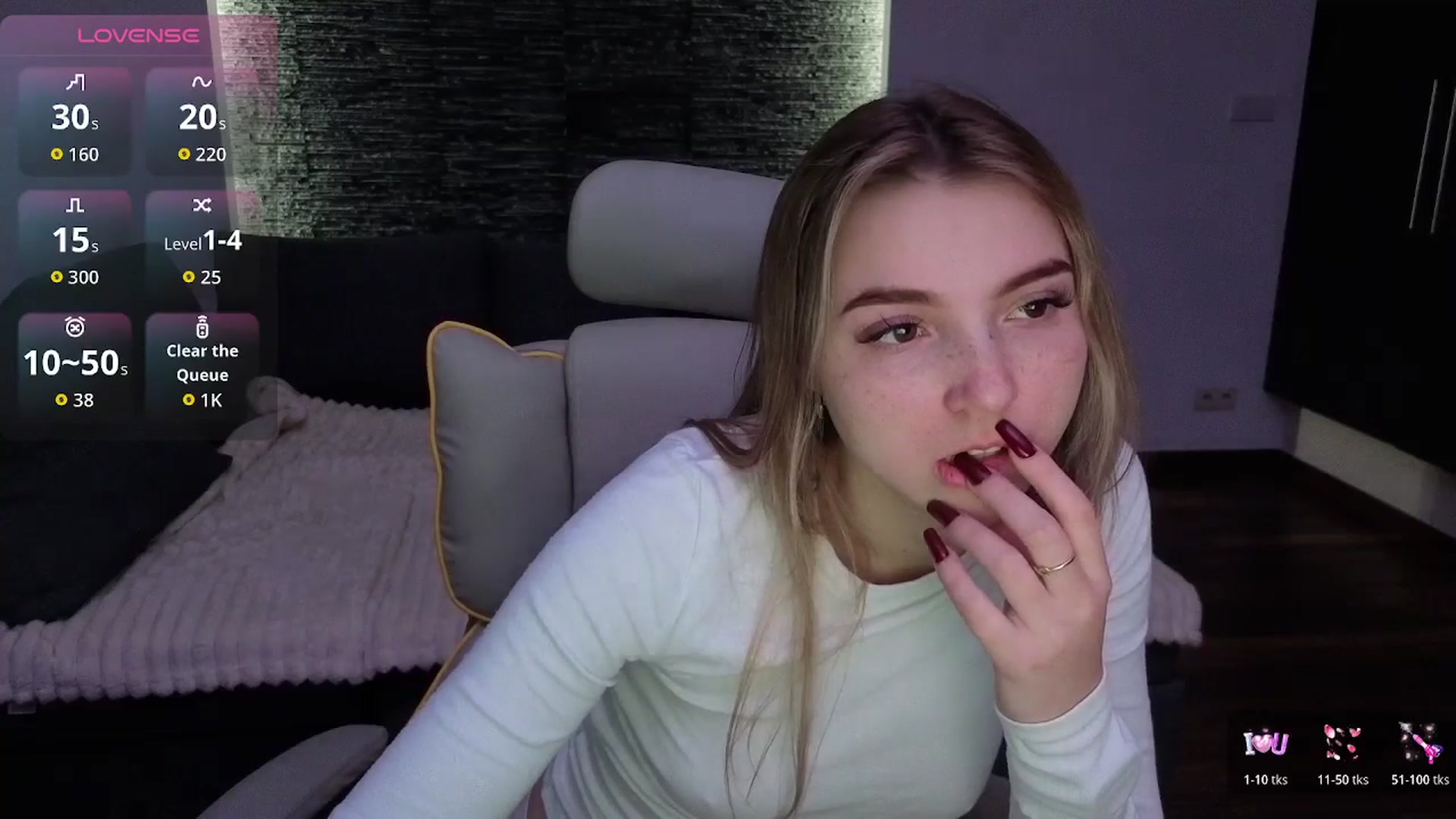 Gallery image thumbnail from Daisyy's myfreecams stream on, 12/29/2025, 17:45 image 8 of 20