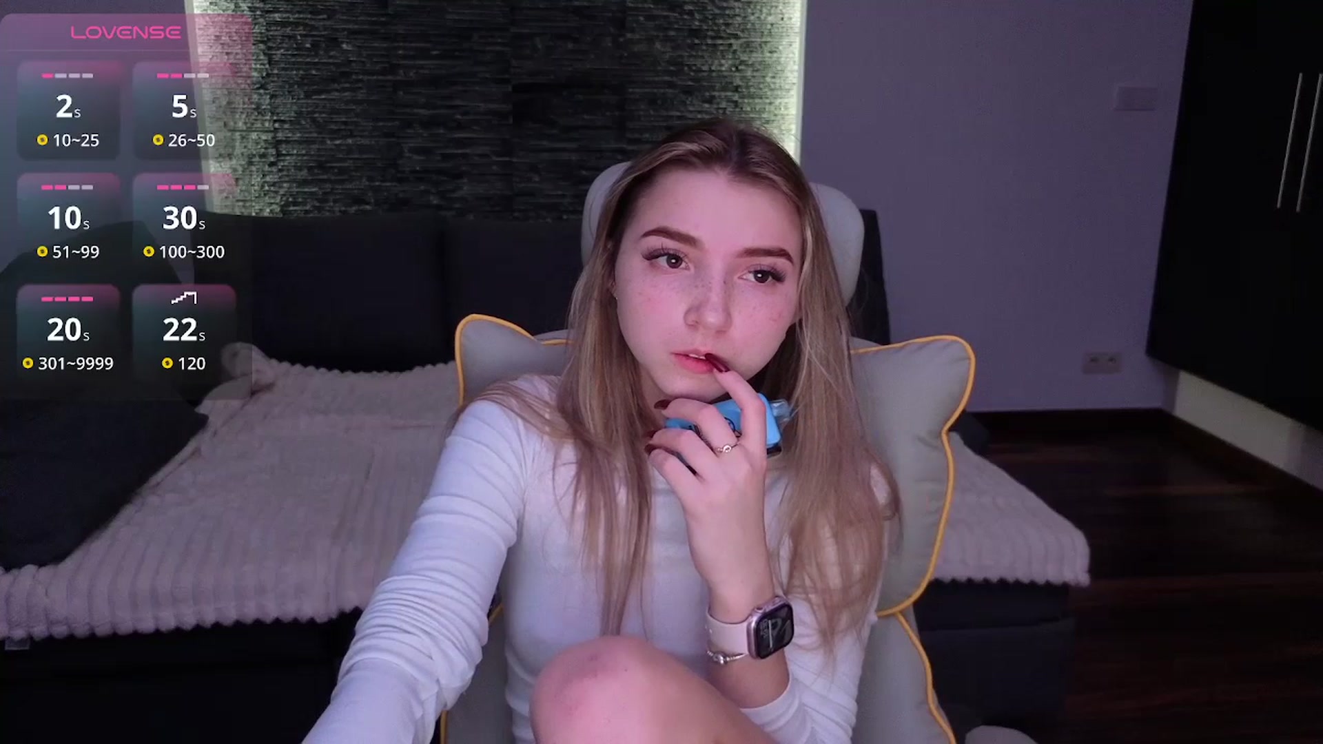 Gallery image thumbnail from Daisyy's myfreecams stream on, 12/29/2025, 18:16 image 15 of 20