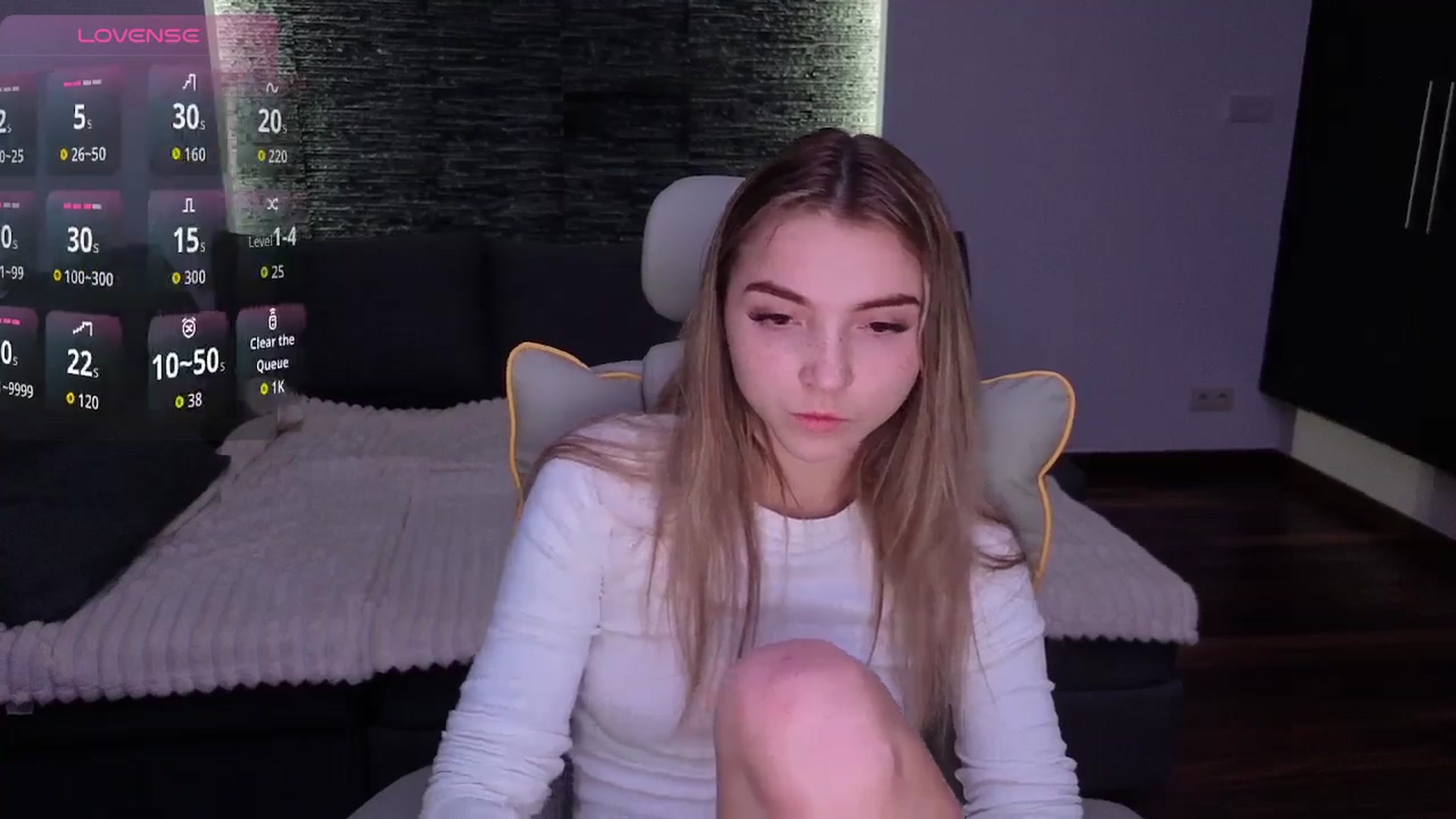 Gallery image thumbnail from Daisyy's myfreecams stream on, 12/29/2025, 18:16 image 3 of 20