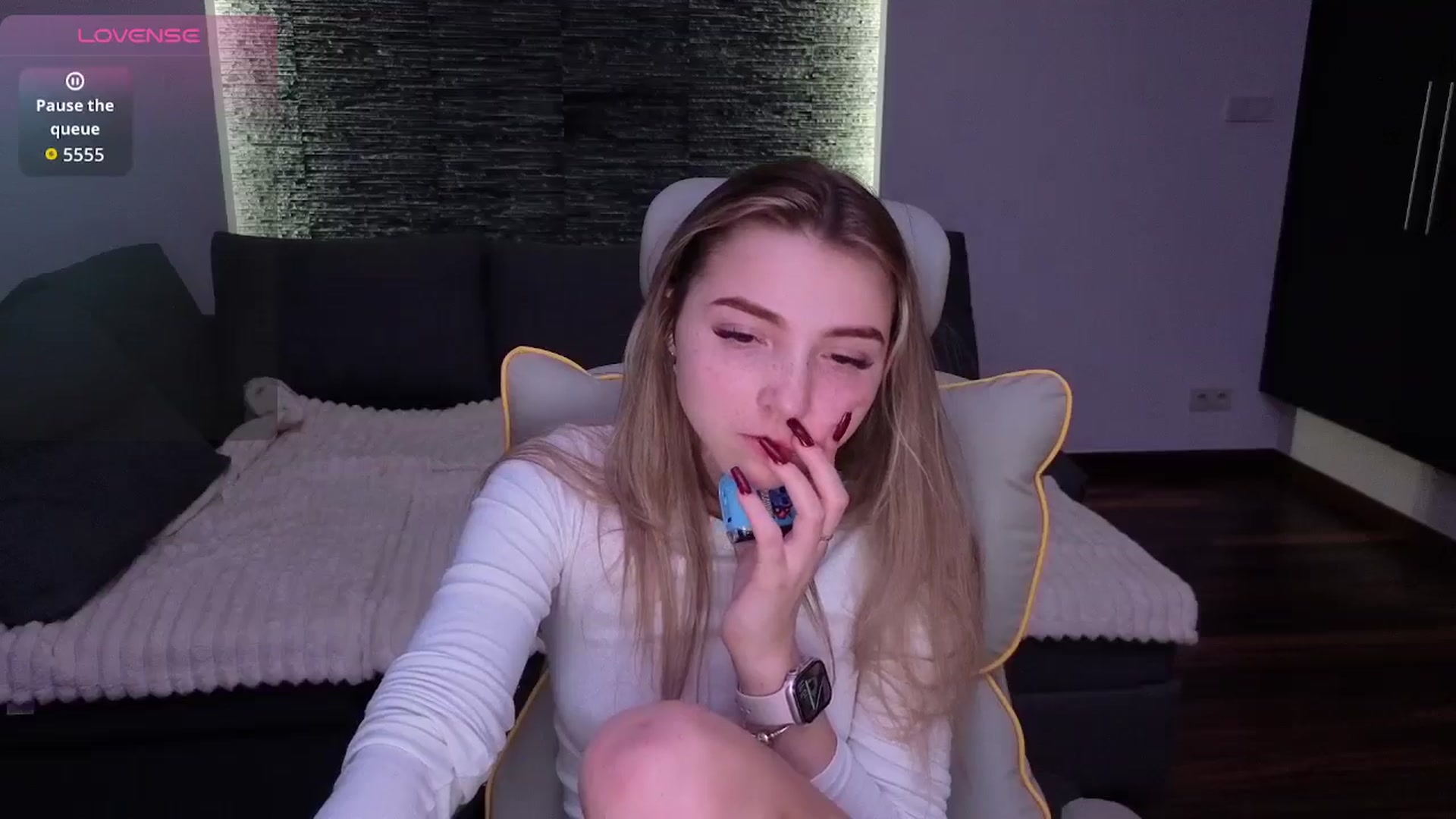 Gallery image thumbnail from Daisyy's myfreecams stream on, 12/29/2025, 18:16 image 17 of 20