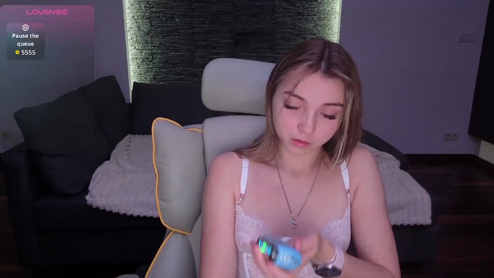 Gallery image thumbnail from Daisyy's myfreecams stream on, 01/05/2026, 18:23 image 7 of 20