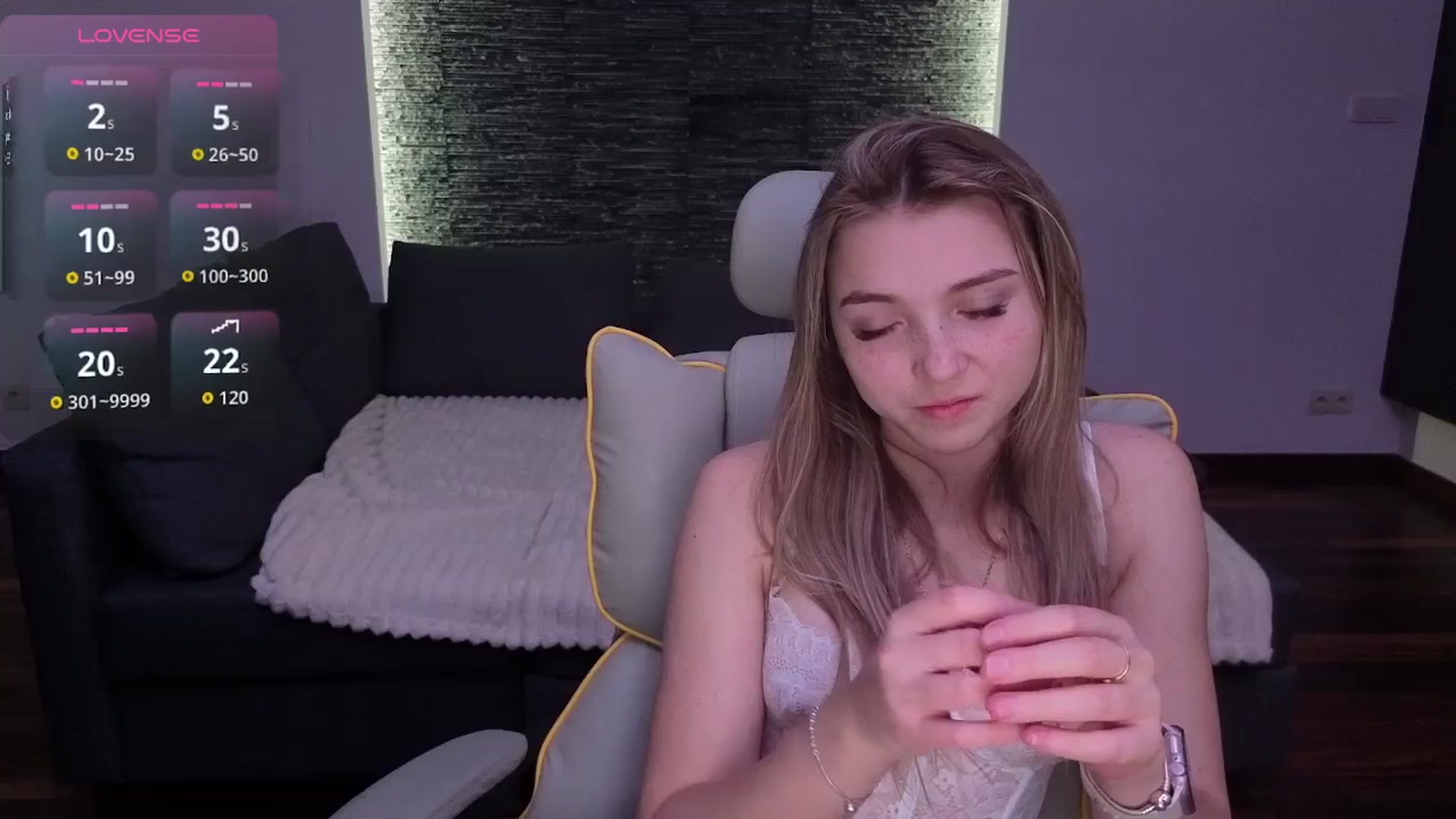 Gallery image thumbnail from Daisyy's myfreecams stream on, 01/05/2026, 20:32 image 3 of 20